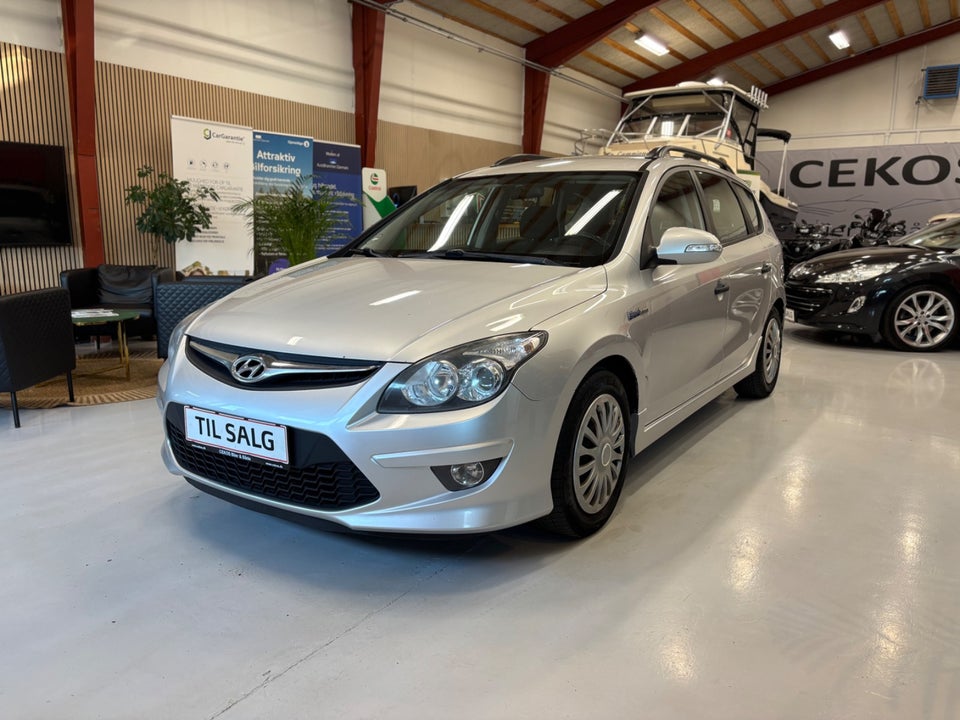 Hyundai i30 1,6 CRDi 90 Blue Drive CW 5d