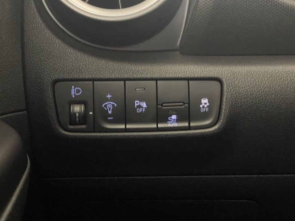 Hyundai Kona 64 EV Essential 5d