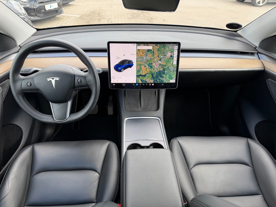 Tesla Model Y Long Range AWD 5d