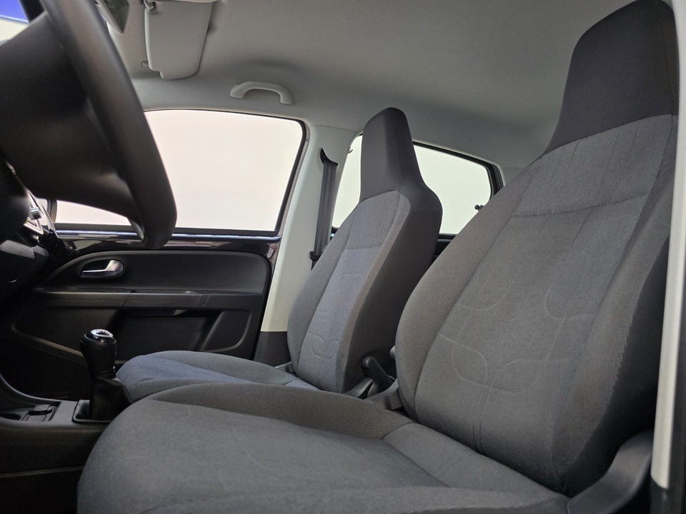 VW Up! 1,0 75 Move Up! BMT 5d