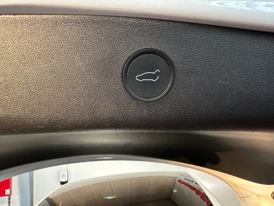 Tesla Model 3 Long Range AWD 4d