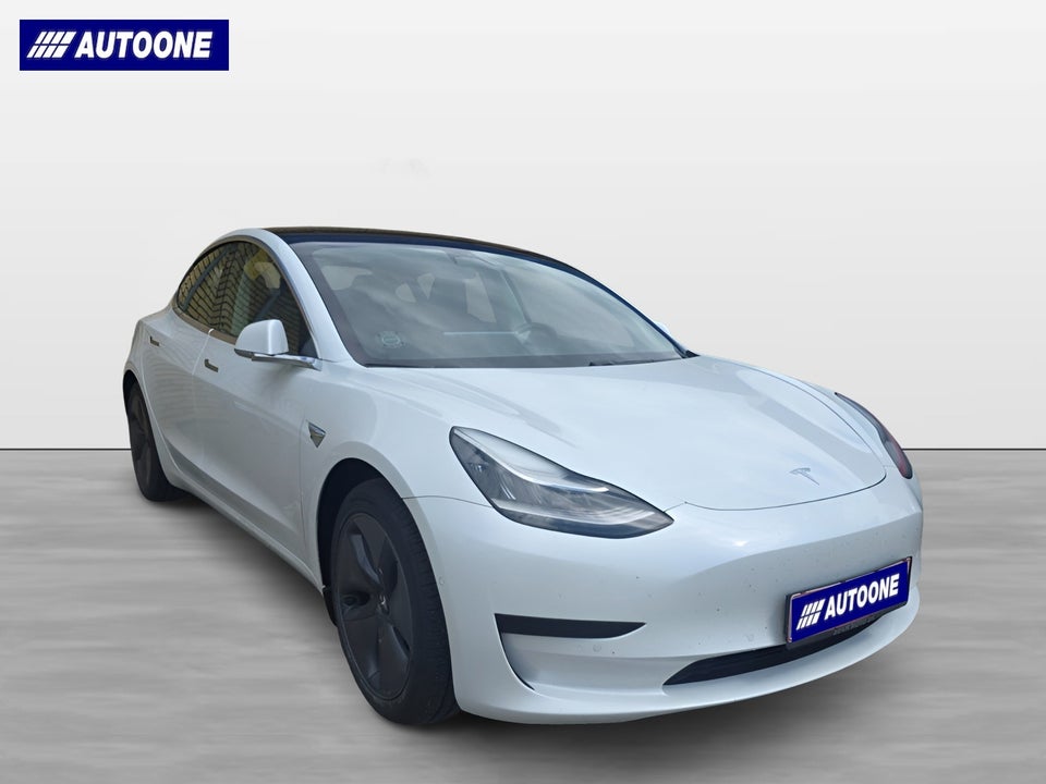 Tesla Model 3 Standard Range+ RWD 4d