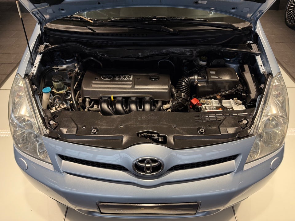 Toyota Corolla Verso 1,8 Terra MMT 7prs 5d