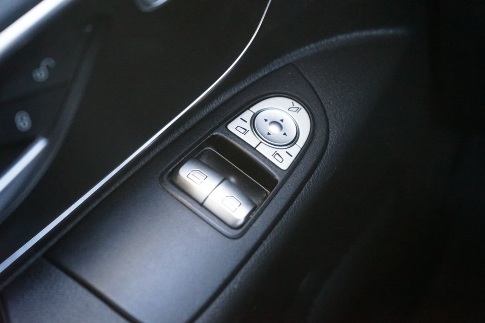 Mercedes Vito 114 2,0 CDi Kassevogn aut. L RWD