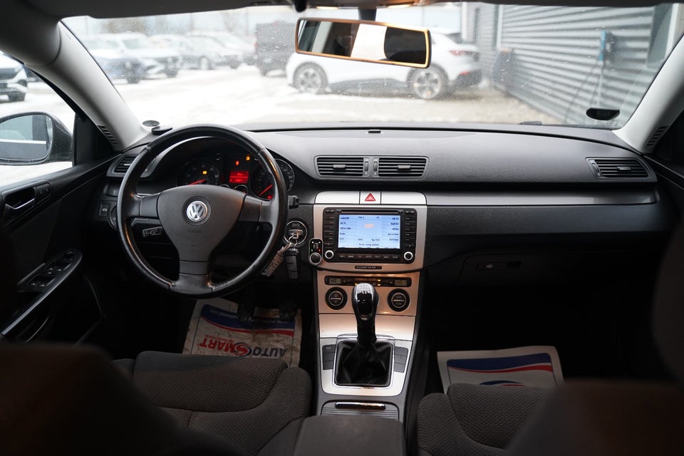 VW Passat 2,0 FSi Comfortline 4d