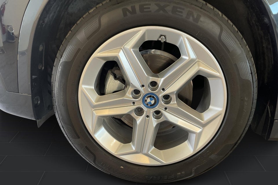 BMW iX1 eDrive20 X-Line 5d