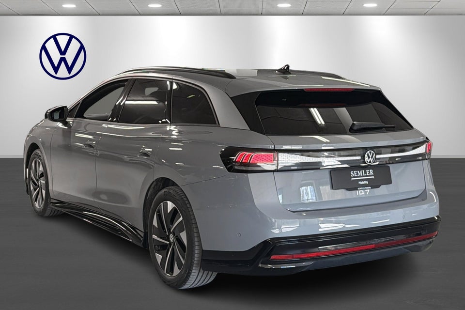 VW ID.7 77 Style+ Tourer 5d