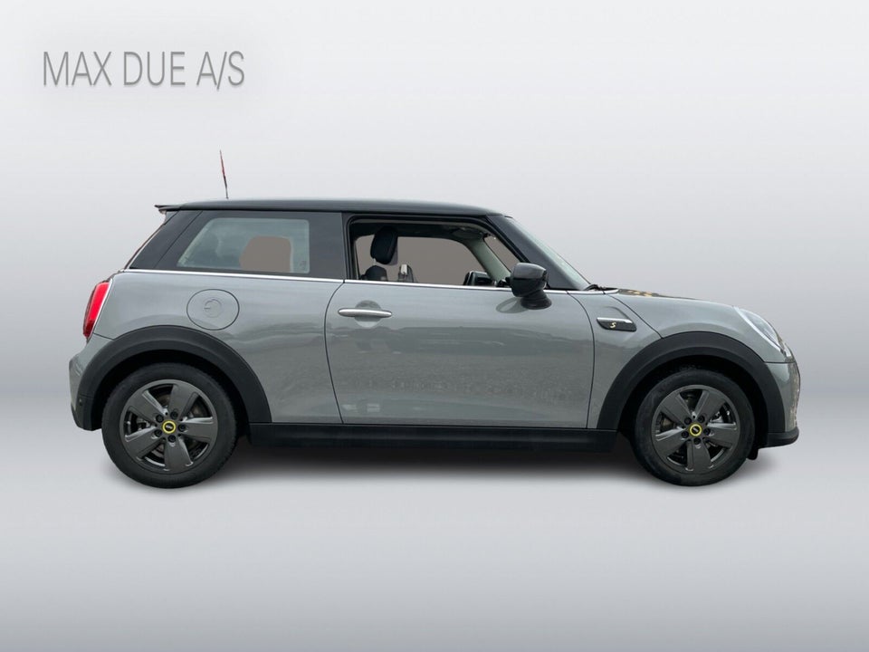 MINI Cooper SE Essential 3d
