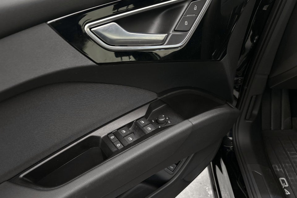 Audi Q4 e-tron 45 Progress 5d