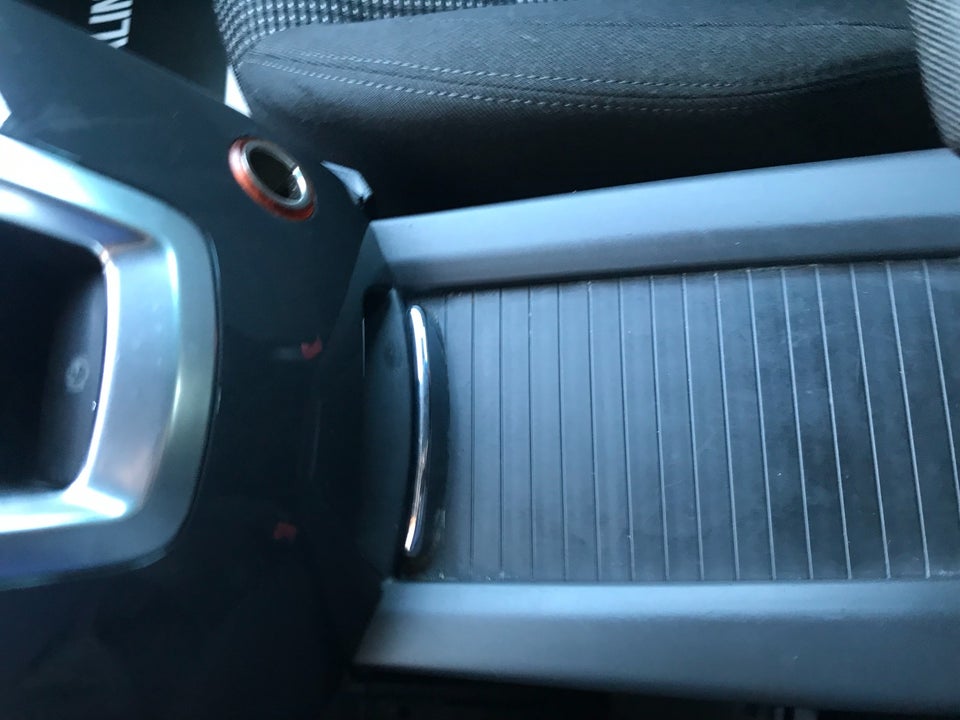 Peugeot 5008 1,6 HDi 110 Premium 7prs 5d