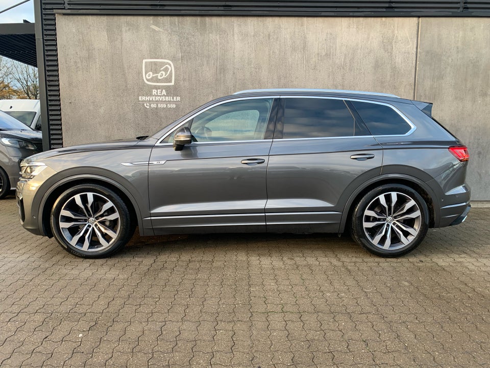 VW Touareg 3,0 TDi 286 R-line aut. 4Motion 5d