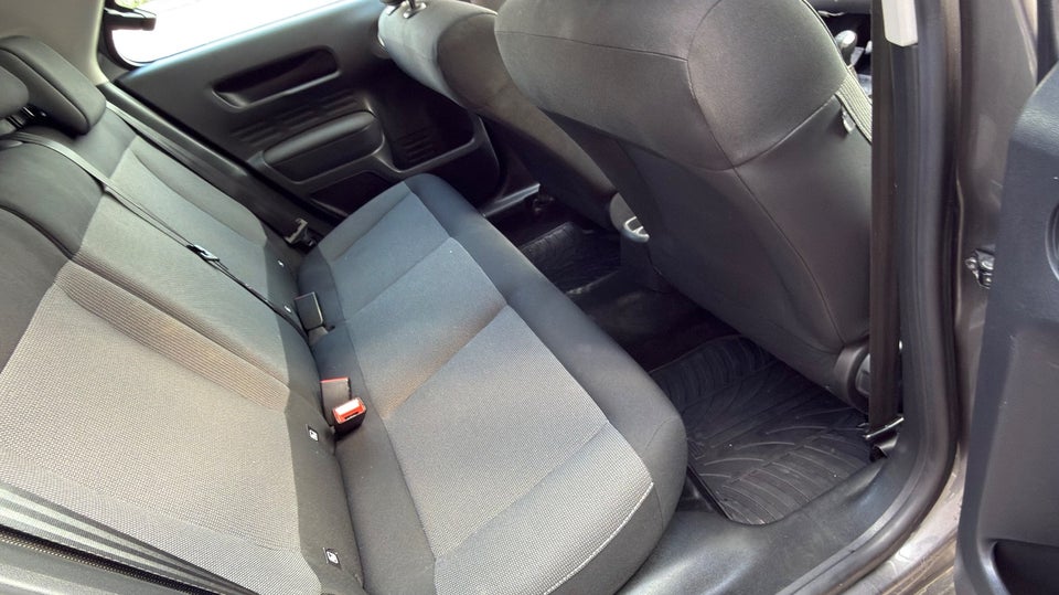 Citroën C4 Cactus 1,6 BlueHDi 100 Cool 5d
