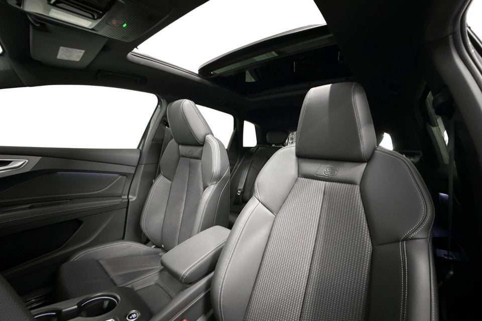 Audi Q4 e-tron performance 5d