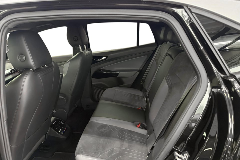 VW ID.5 77 Style 5d