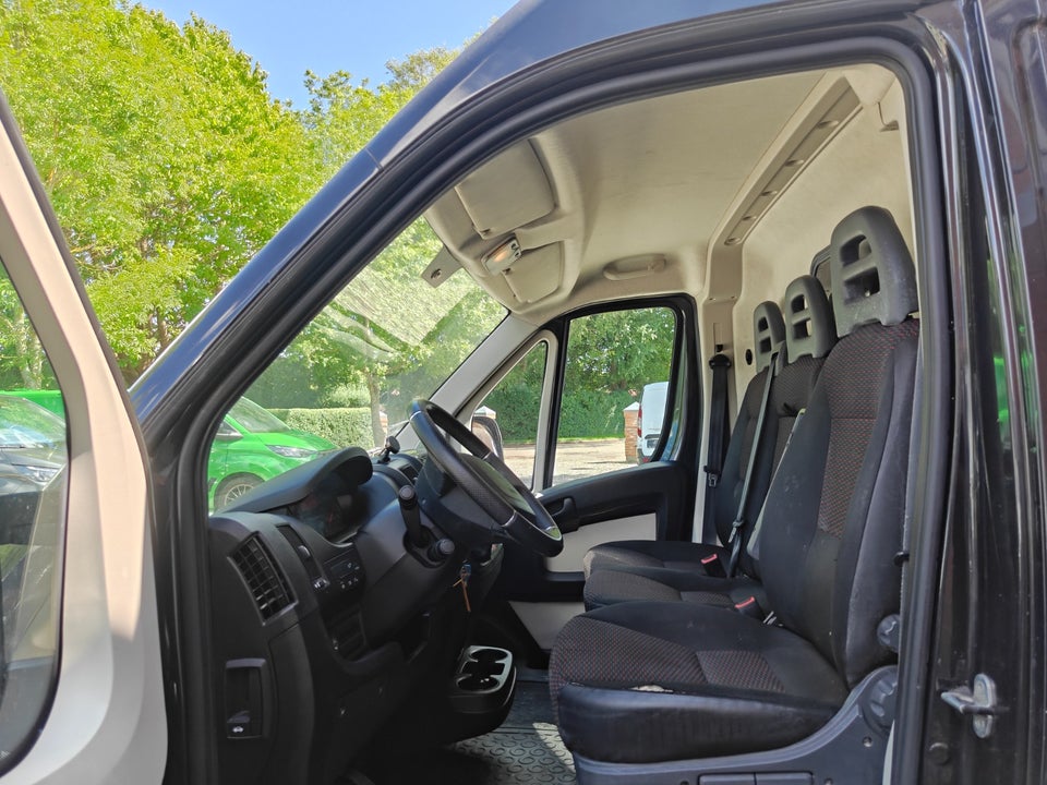 Peugeot Boxer 335 2,0 BlueHDi 130 L2H2
