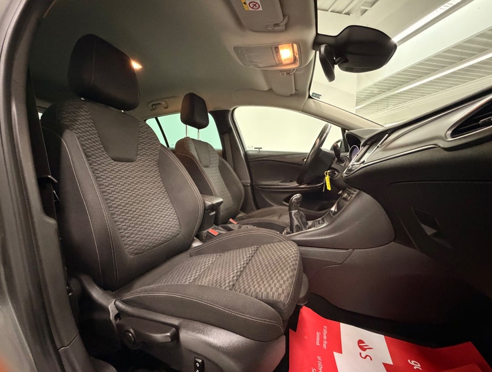 Opel Astra 1,6 CDTi 110 Enjoy Sports Tourer 5d