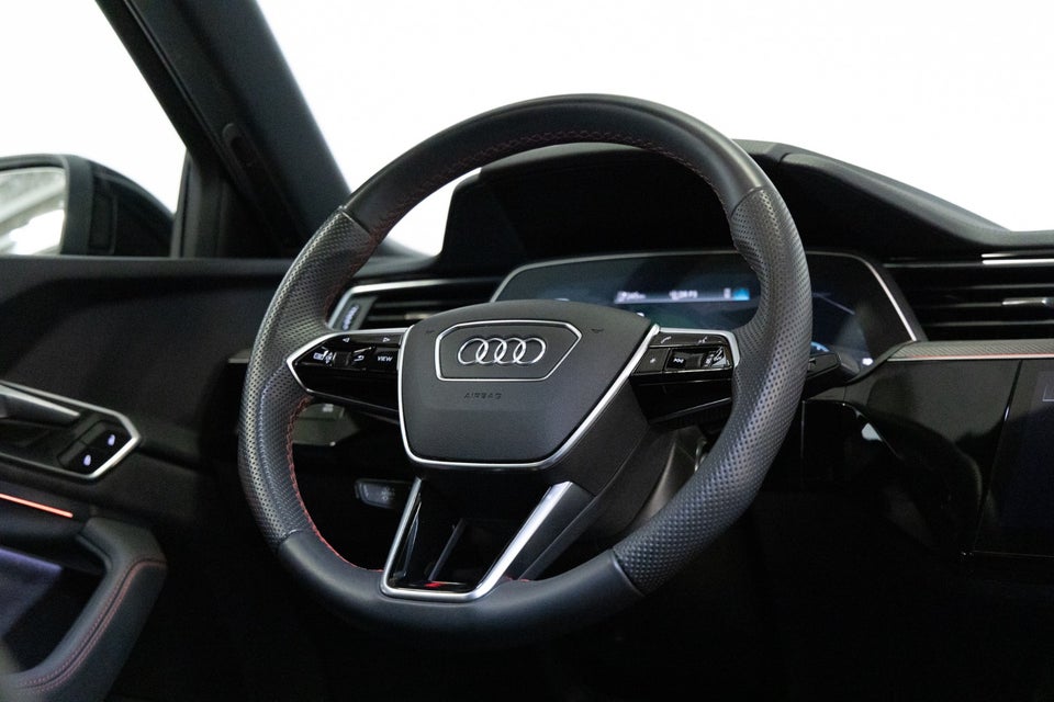 Audi Q8 e-tron 55 S-line Sportback quattro 5d