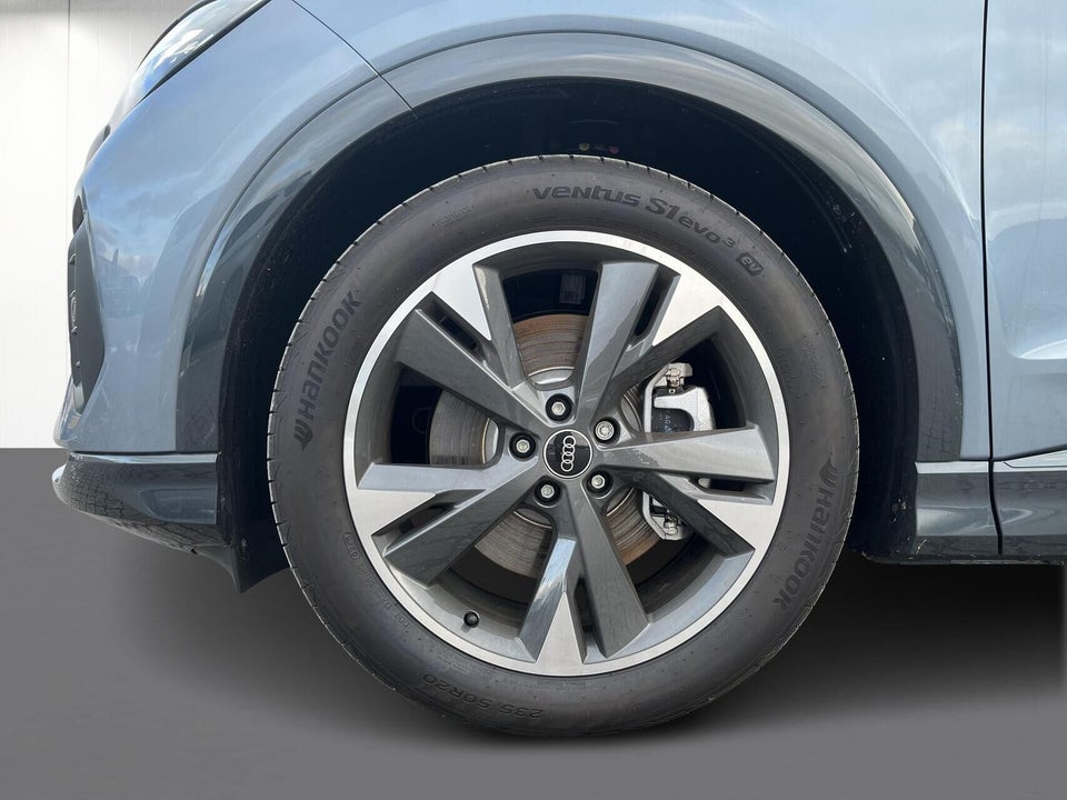 Audi Q4 e-tron 45 Progress quattro 5d