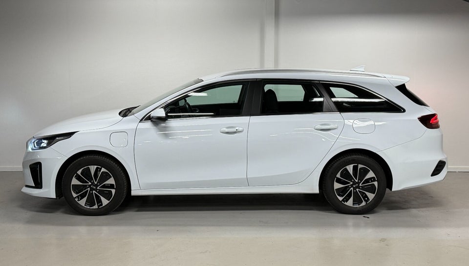 Kia Ceed 1,6 PHEV Prestige SW DCT 5d