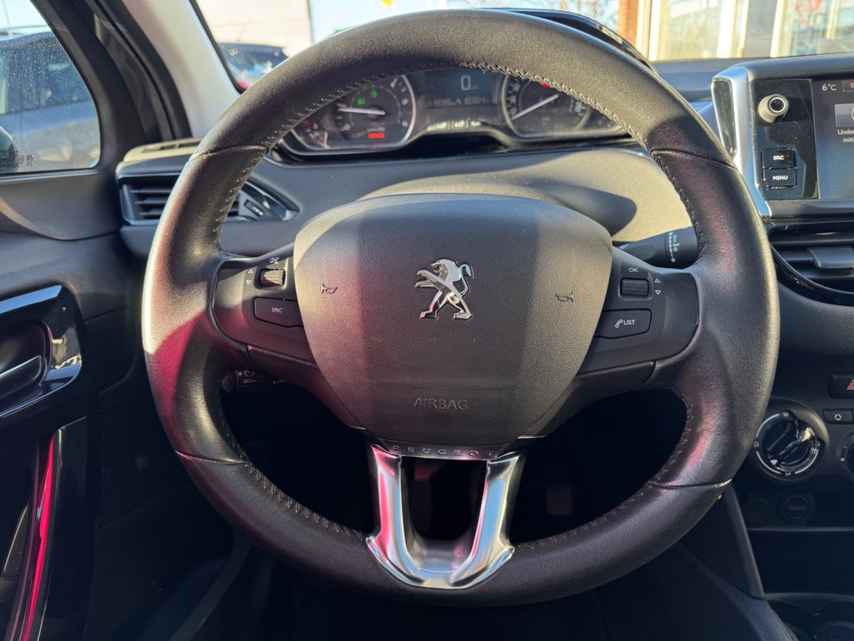 Peugeot 208 1,6 BlueHDi 100 Sky Winter Edition 5d