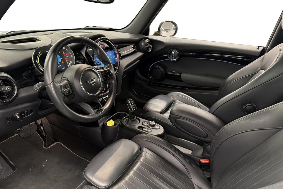 MINI Cooper SE Younique Trim 3d