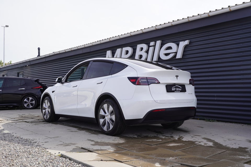 Tesla Model Y Long Range AWD 5d