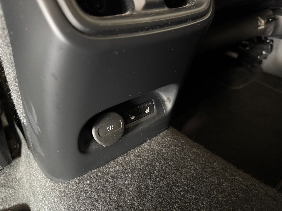 Volvo XC40 P6 ReCharge Core 5d