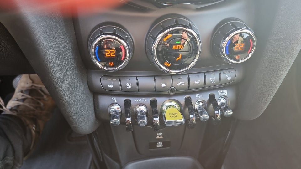 MINI Cooper SE Resolute Edition 3d