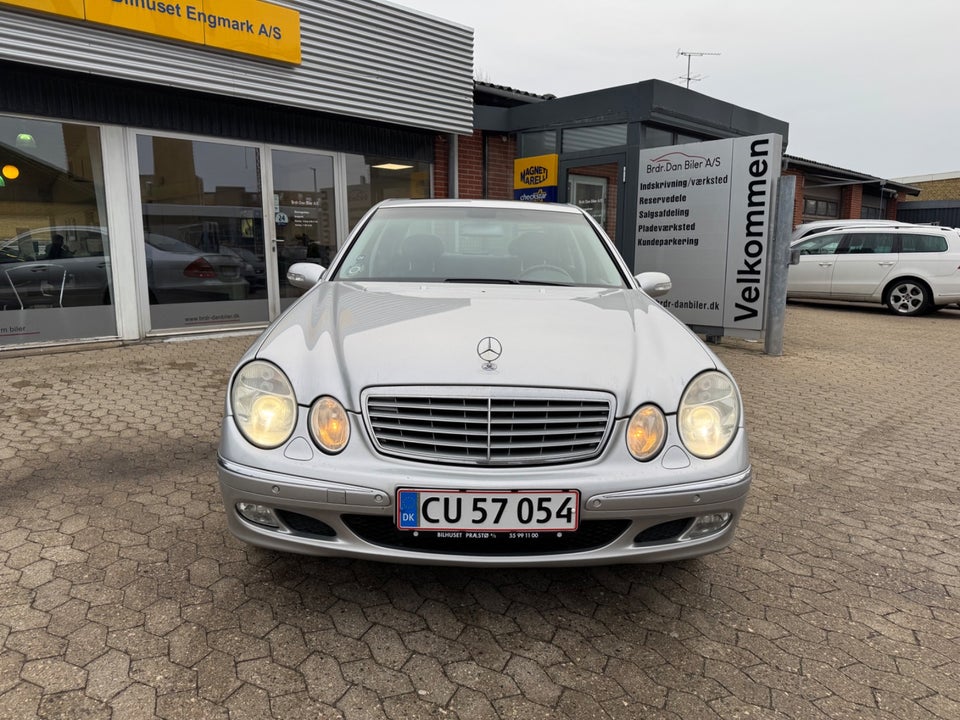 Mercedes E240 2,6 Elegance aut. 4d