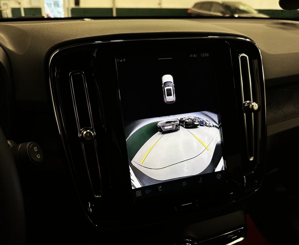 Volvo XC40 ReCharge Extended Range Plus 5d