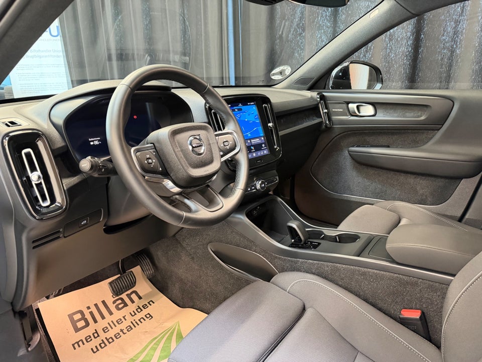 Volvo EX40 Extended Range Black Edition 5d