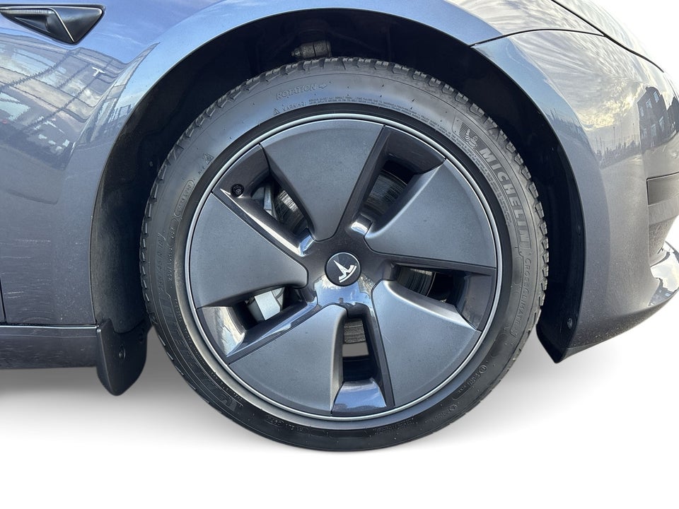 Tesla Model 3 RWD 4d