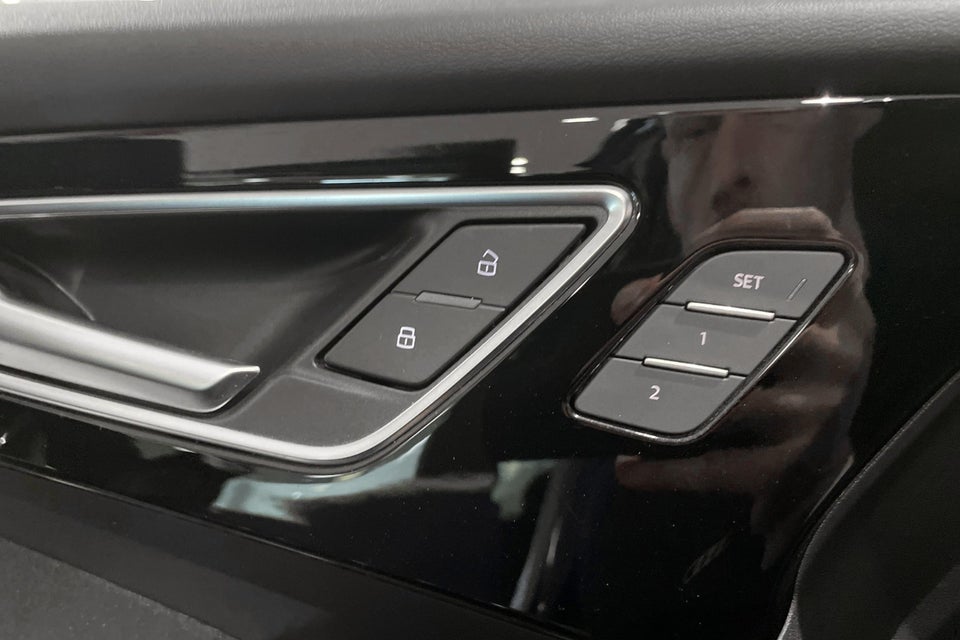 Audi Q4 e-tron 40 Attitude 5d