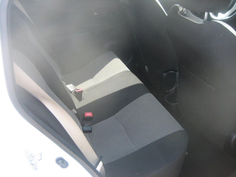 Toyota Yaris 1,3 VVT-i T2 Trend 5d