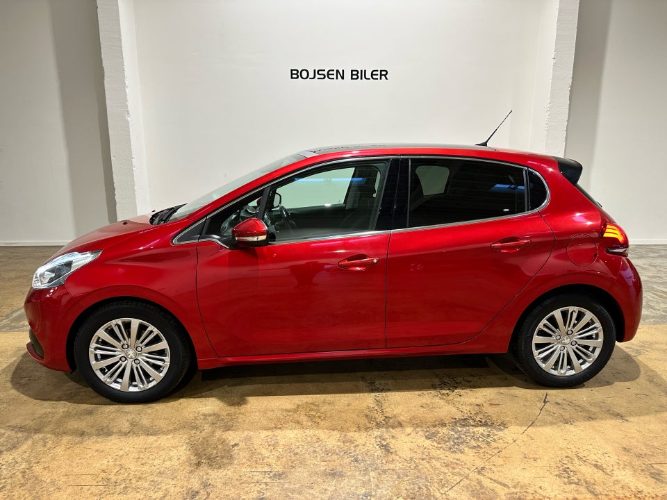 Peugeot 208 1,5 BlueHDi 100 Infinity Sky 5d