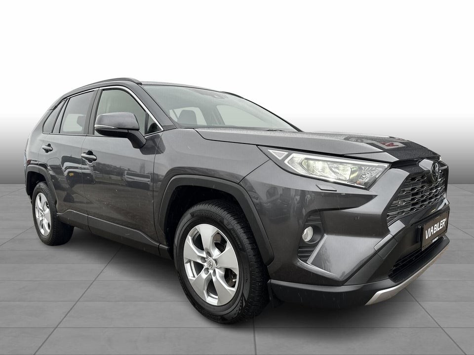 Toyota RAV4 2,0 T3 e-CVT 5d