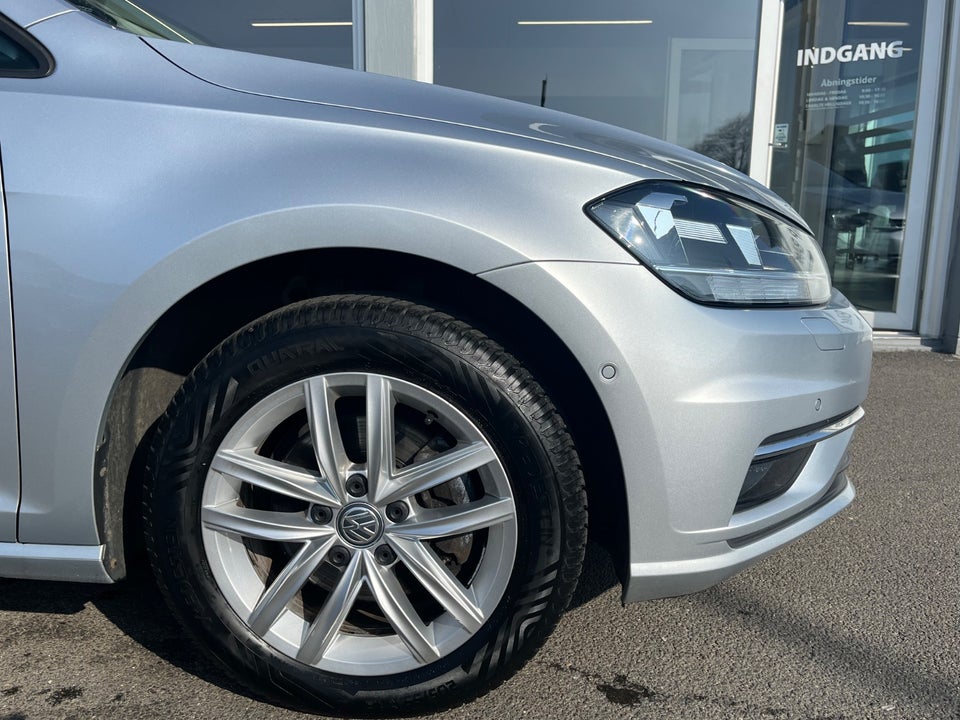 VW Golf VII 2,0 TDi 150 Comfortline Connect Variant DSG 5d