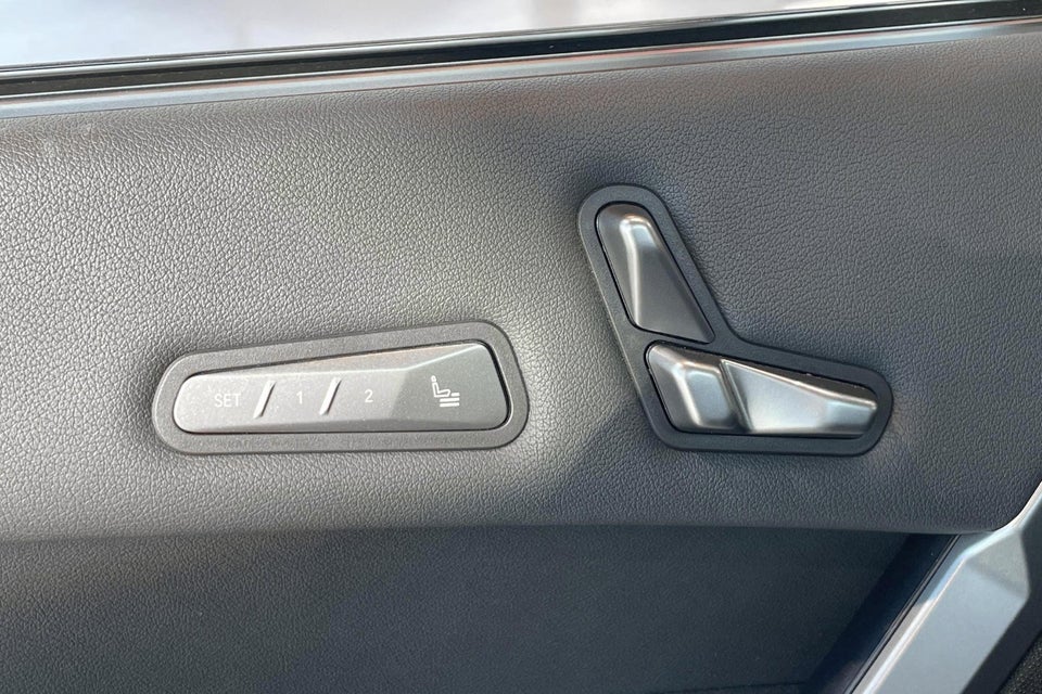 BMW iX xDrive60 M-Sport 5d