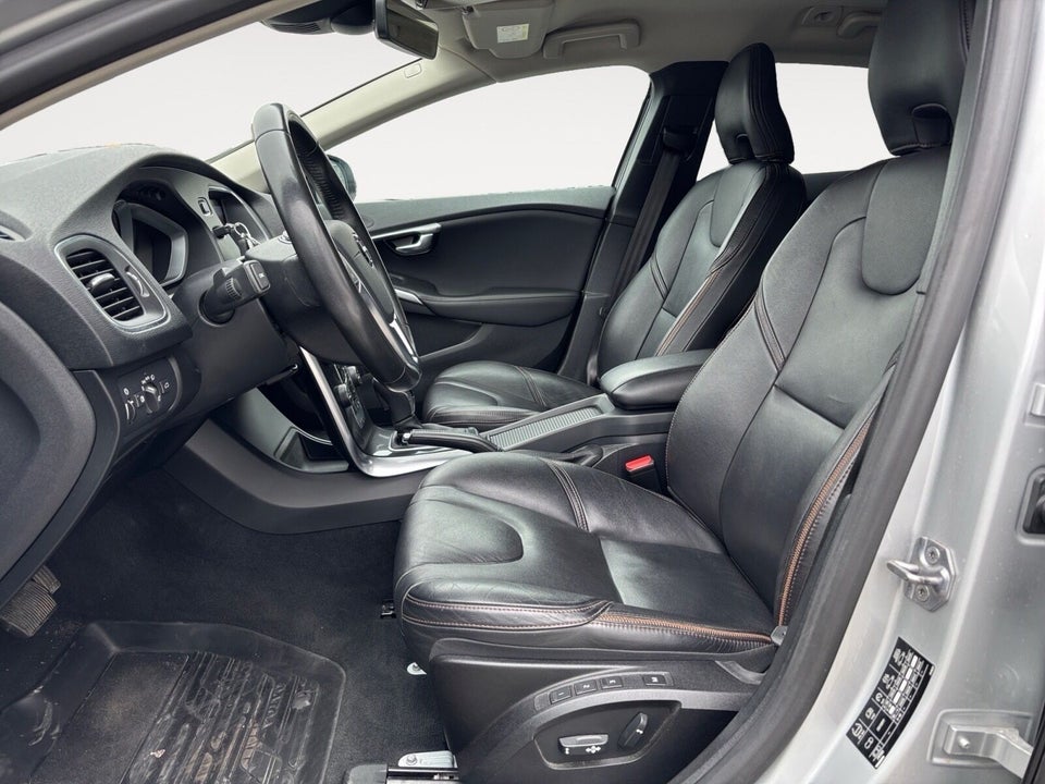 Volvo V40 CC 1,5 T3 152 Dynamic Edition aut. 5d