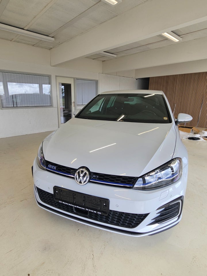 VW Golf VII 1,4 GTE DSG 5d