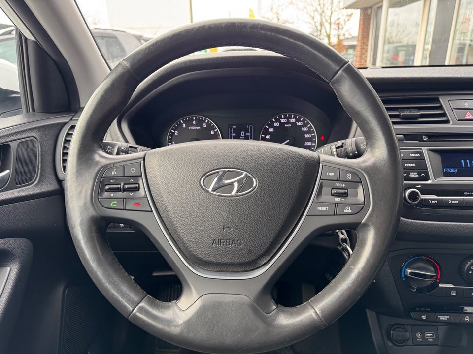 Hyundai i20 1,25 Trend 5d