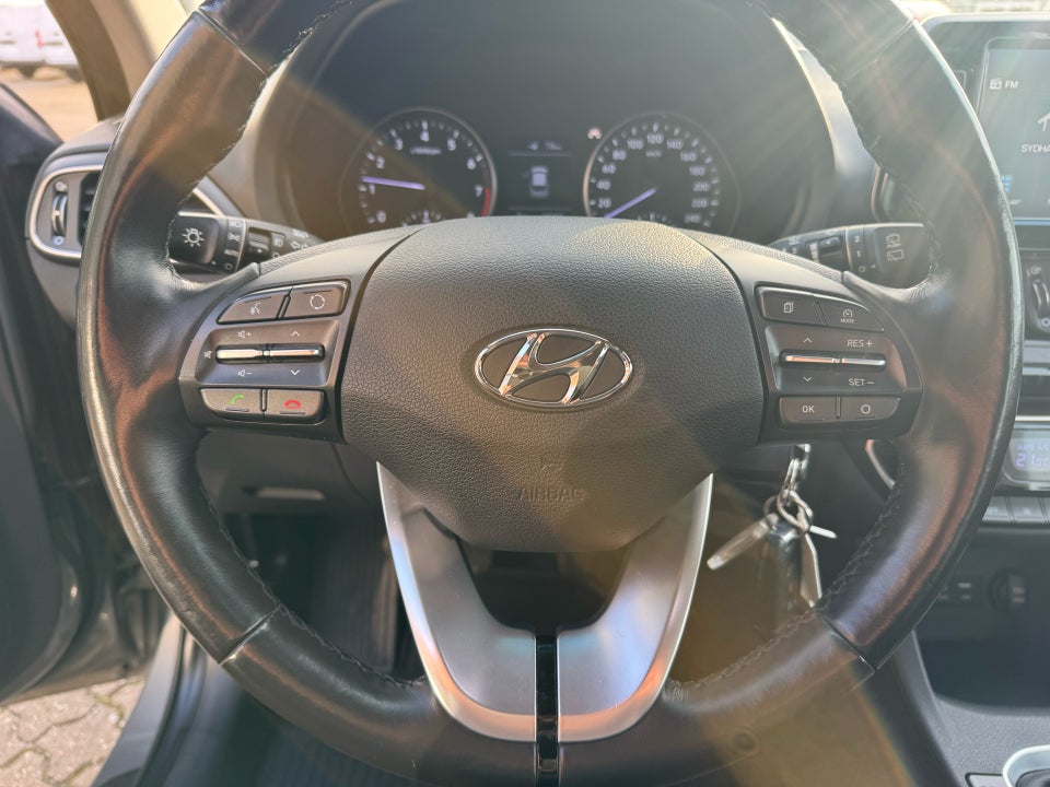 Hyundai i30 1,0 T-GDi Life Komfort stc. 5d