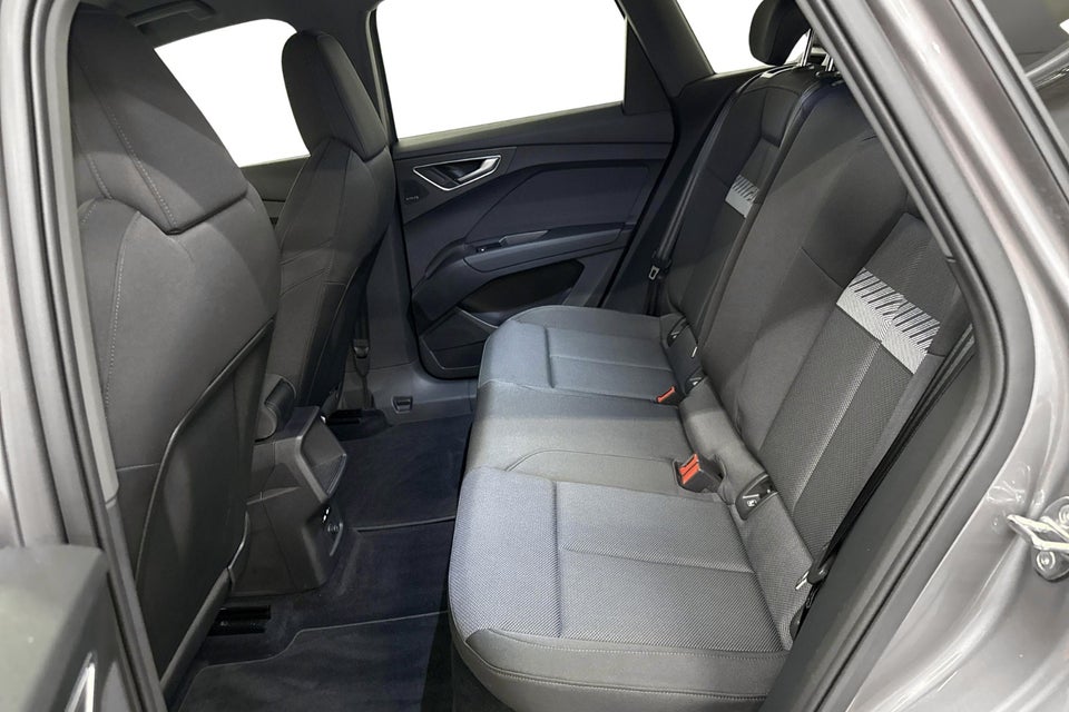 Audi Q4 e-tron 45 Progress 5d