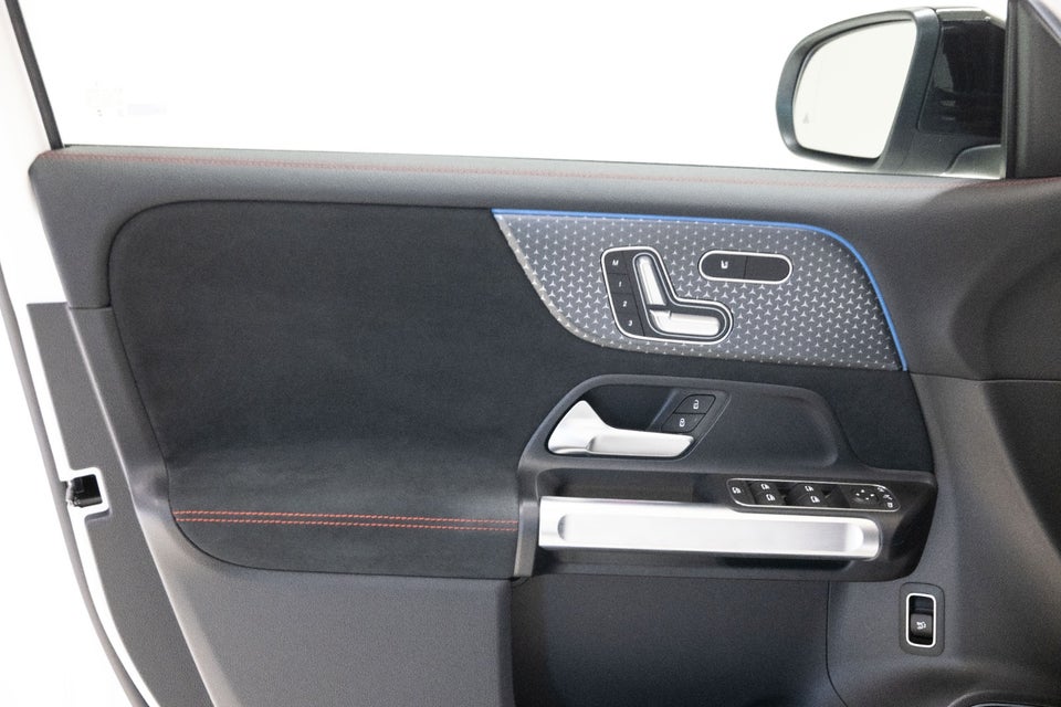 Mercedes EQB250+ AMG Premium 7prs 5d