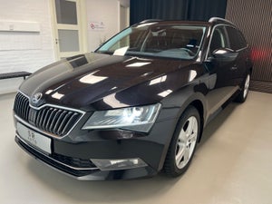 Skoda Superb, modelår 2016, 163,000 km