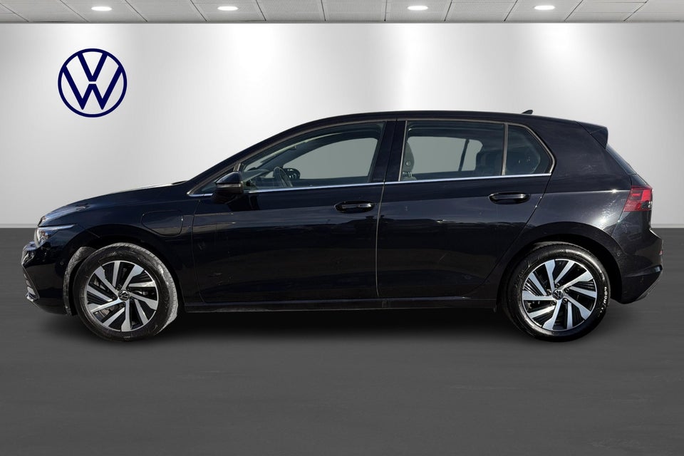 VW Golf VIII 1,4 eHybrid DSG 5d