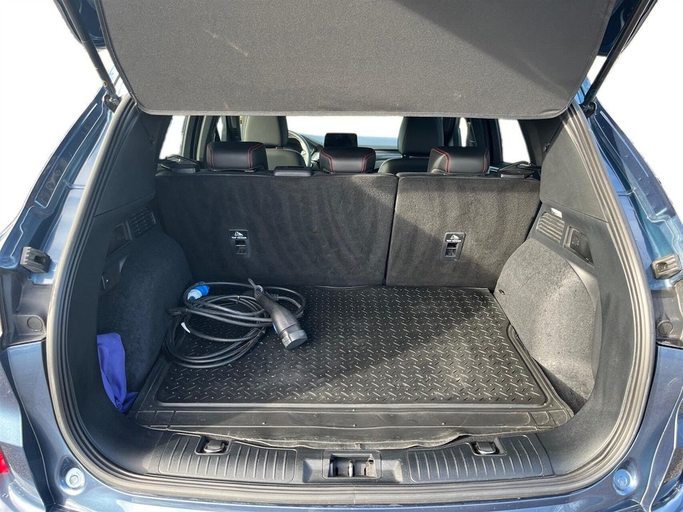 Ford Kuga 2,5 PHEV ST-Line X CVT 5d