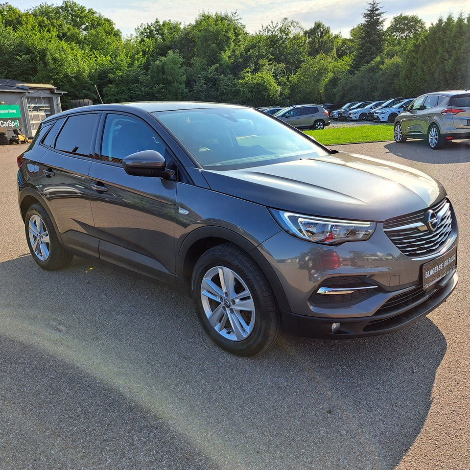 Opel Grandland X 1,2 T 130 Enjoy 5d