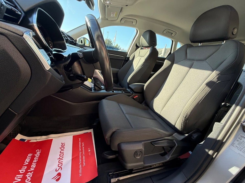 Audi Q3 45 TFSi e Attitude plus S-tr. 5d