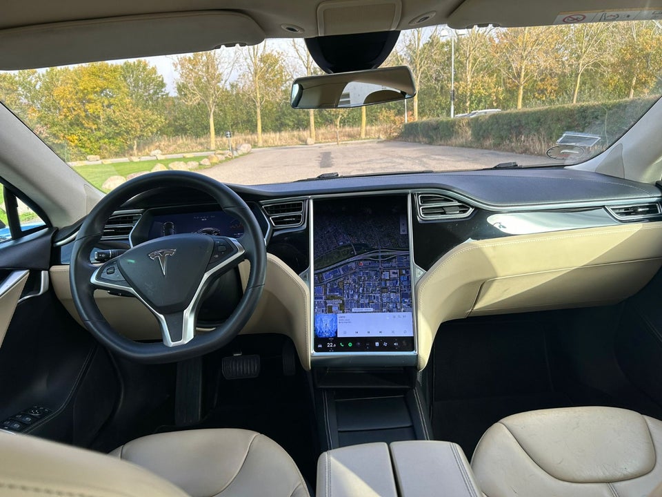 Tesla Model S 85 5d